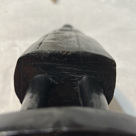 Hand carved Ebony Wood Statue - Picture 15 of 15